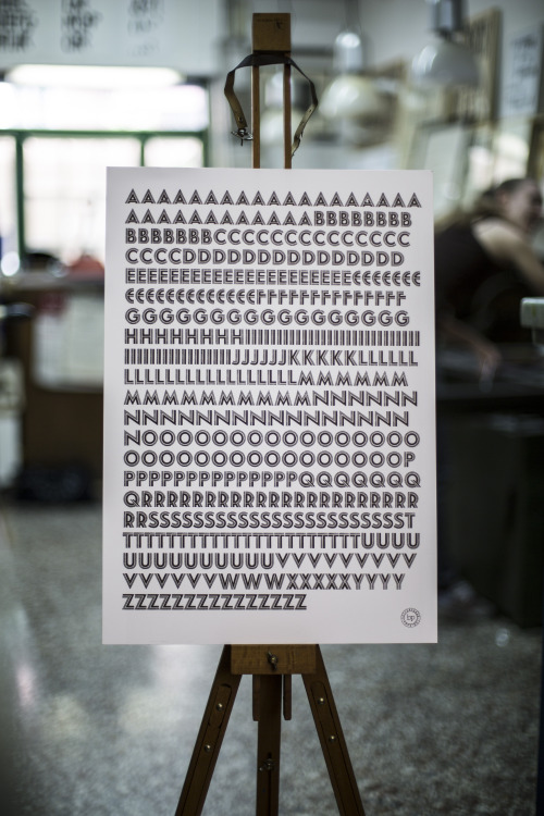 Manifesto tipografico — alfabeto, studio Abroad